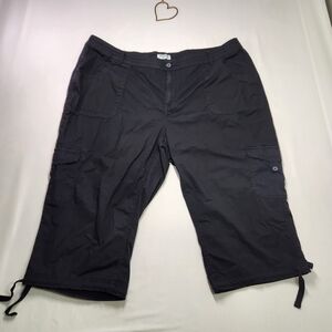 ⭐️St. John’s Bay Black Bermuda Capris – Size 24W | High-Rise Utility Cargo Style
